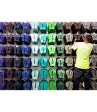 Load image into Gallery viewer, Issue No.18 Havaianas