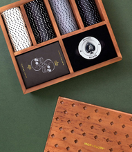 Load image into Gallery viewer, Dead Man's Hand