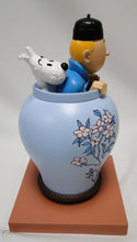 Load image into Gallery viewer, Resin Collectible: Icons - Blue Lotus Vase