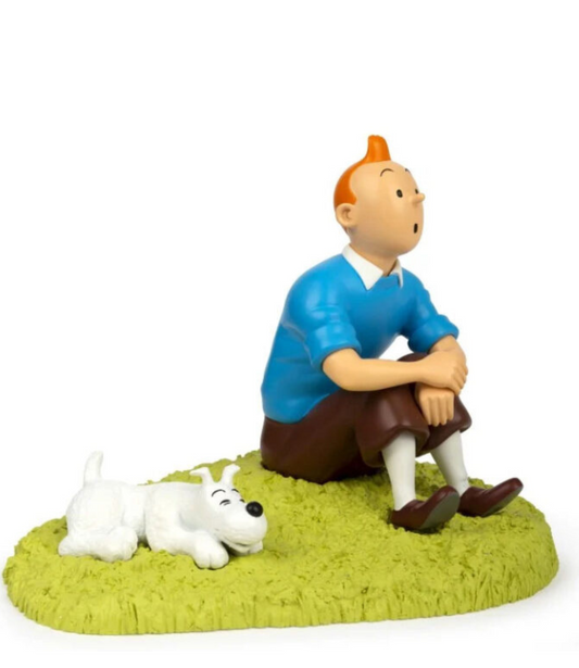 Resin Collectible: Tintin and Snowy On The Grass