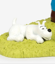 Load image into Gallery viewer, RESIN COLLECTIBLE: Tintin and Snowy On The Grass
