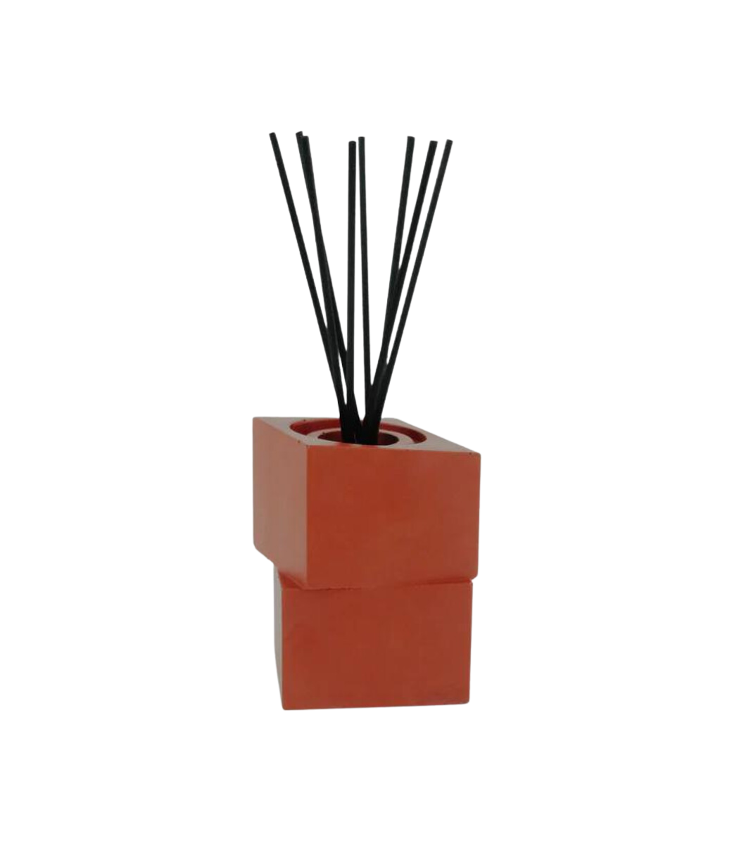OAKEN X CONTURE - REED DIFFUSER - RED