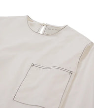 Load image into Gallery viewer, Shopatvelvet Recto blouse white
